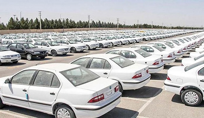 ۳۰ هزار خودرو در پارکینگ خودروسازان دپو شده است