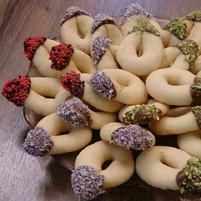 طرز تهیه شیرینی نعلی مخصوص عید