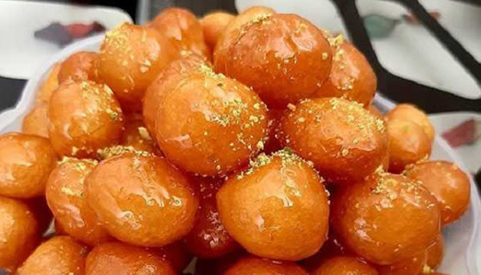 طرز تهیه لُقیمات (لُگیمات)؛ دسر عربی برای افطارهای رمضان