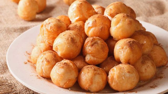 طرز تهیه لُگیمات عربی با تخم مرغ