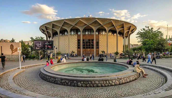 چرا تئاتر شهر فراموش شد؟