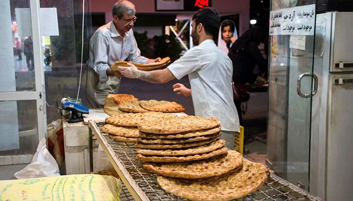 آزاد سازی نرخ نان؛ گامی موثر در کنترل مصرف و کاهش تخلفات