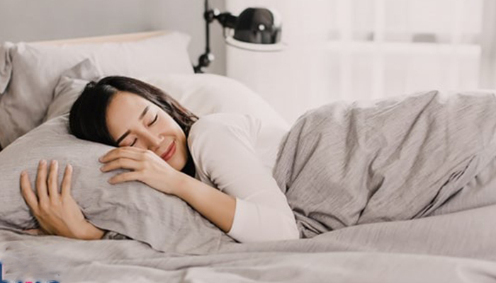 بیخوابی چیست و چرا به سراغ ما میآید؟