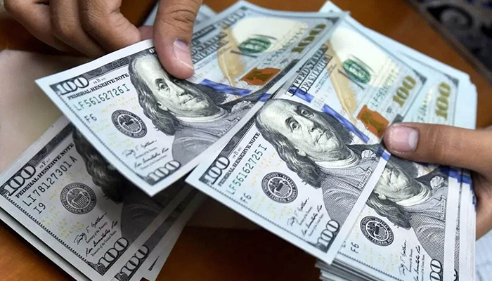 قیمت دلار در بازار آزاد امروز ۱۷ اردیبهشت ۱۴۰۴