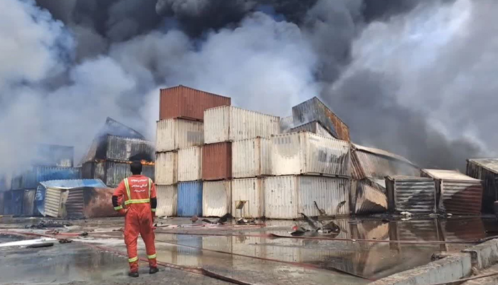 ۲ هزارتن چای در بندر شهید رجایی دچار خسارت شده است