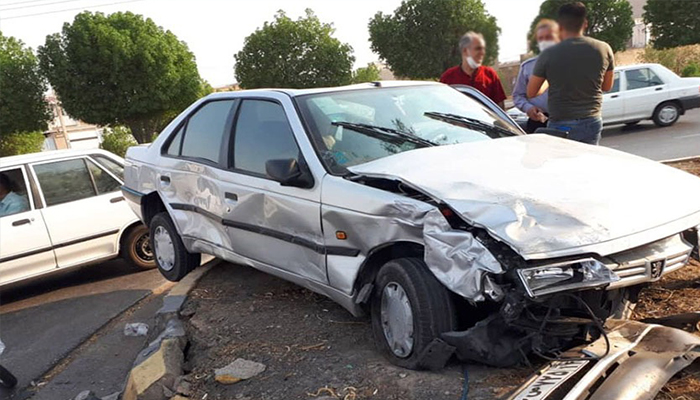 نقش کلیدی بیمه در جبران خسارت: آشنایی با بیمه شخص ثالث و بیمه بدنه