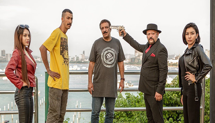 فیلم سگ بند: نگاهی جامع به یکی از کمدی‌های پرفروش و محبوب سینمای معاصر ایران