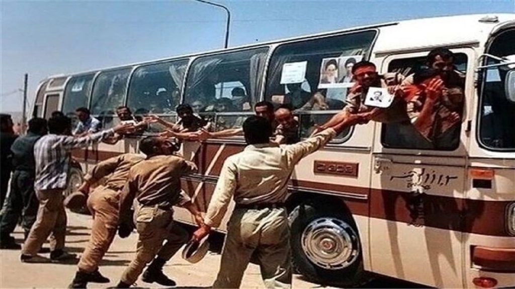 بازگشت آزادگان؛ حماسه مقاومت و چالش‌های بازگشت به زندگی