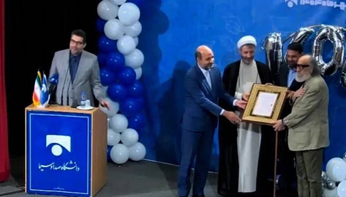 داریوش ارجمند استاد افتخاری دانشگاه صداوسیما شد