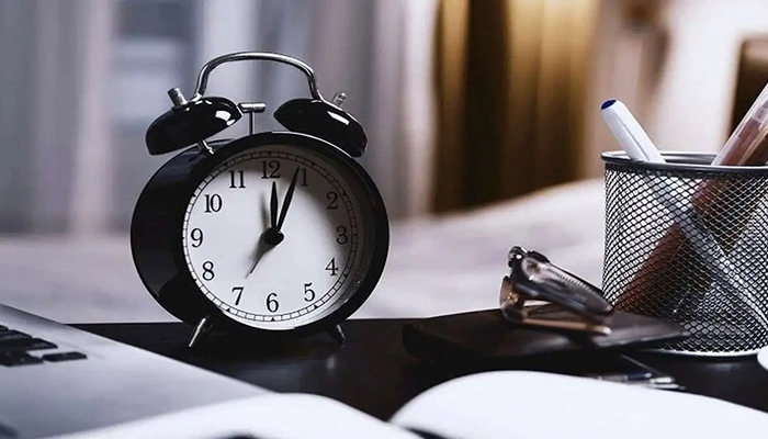 جزئیات کامل تغییر ساعات کاری ادارات، مدارس و بانکها از ۱۵ شهریور ۱۴۰۴ + جدول