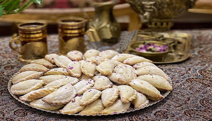 طرز تهیه قطاب کرمانی اصیل: راهنمای کامل پخت شیرینی کهن دیار کریمان