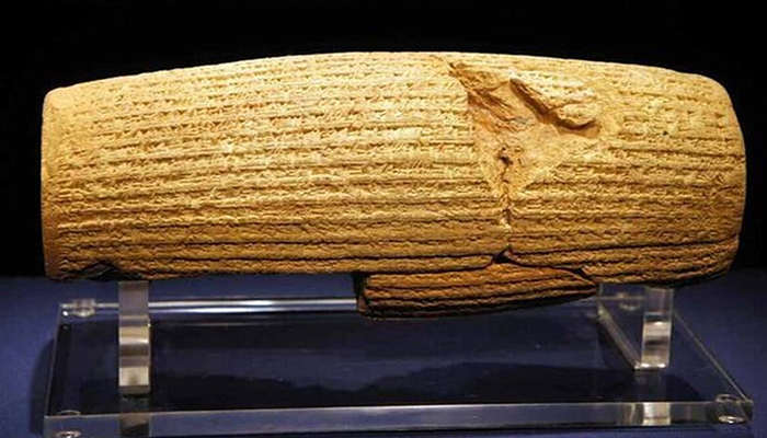 روز کوروش و ثبت آن در تقویم