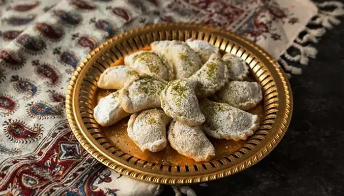 قطاب کرمانی چیست؟