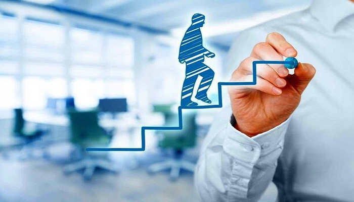 آموزش الکترونیکی کارکنان چیست؟ مزایا، معایب و آینده آموزش‌های سازمانی