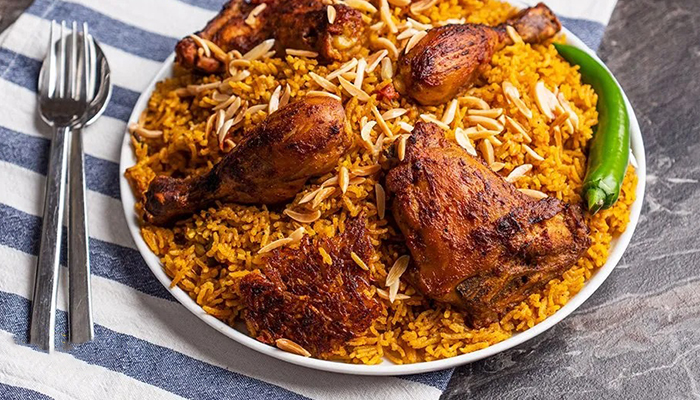 طرز تهیه پلو عربی (کبسه): یک غذای مجلسی با طعم اصیل ادویه‌ها