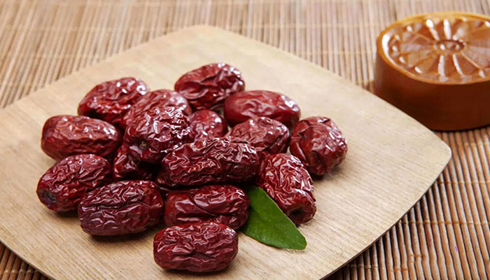 میوه عناب؛ راهنمای کامل خواص و مضرات "خرمای قرمز"