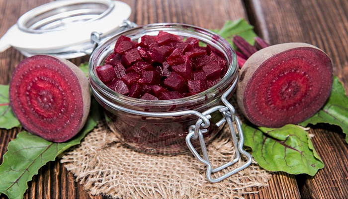 طرز تهیه مربای لبو: خلق یاقوت سرخ و مجلسی برای صبحانه و شب یلدا