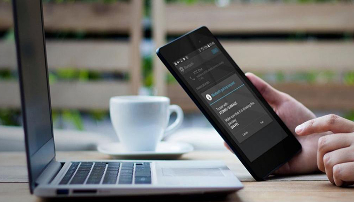 راهنمای جامع اتصال اینترنت گوشی به لپ‌تاپ: بررسی 3 روش کاربردی + نکات امنیتی و عیب‌یابی