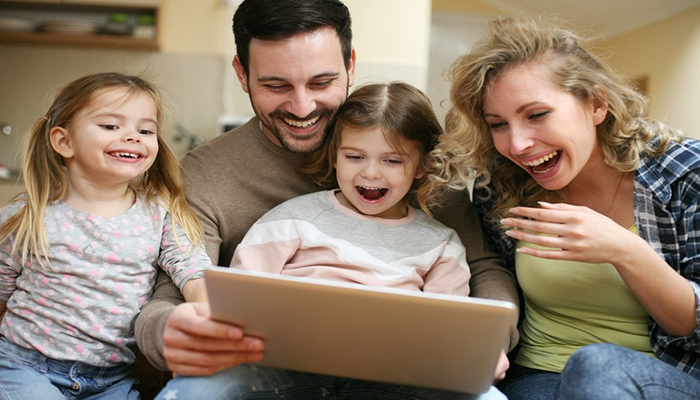 تفاوت بین شکاف نسلی و تضاد نسلی چیست؟