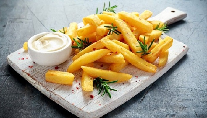 طرز تهیه سیب زمینی در هواپز: ۴ رسپی رژیمی و رستورانی