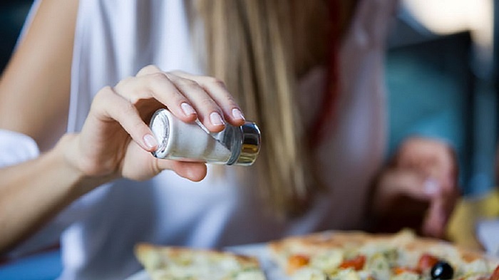 آیا کمبود ویتامین باعث تمایل به غذای شور میشود؟