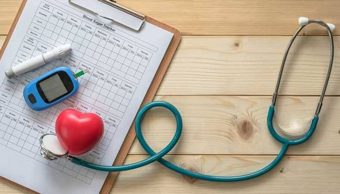 علائم قند خون بالا بدون آزمایش خون؛ راهنمای تشخیص زودهنگام