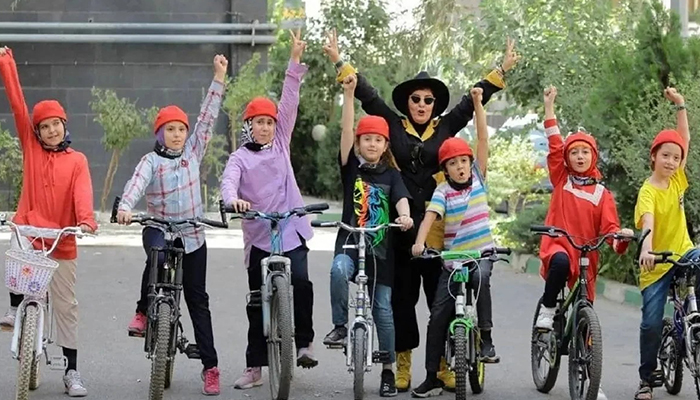 بررسی فیلم دختر برقی؛ روایتی تکان‌دهنده از جنس ملودرام