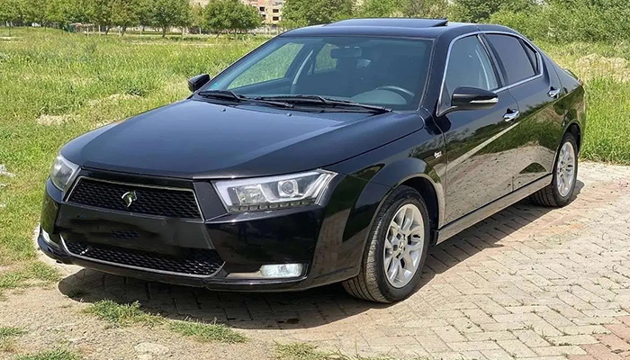 قیمت خودرو در ۱۹ بهمن ۱۴۰۴؛ دنا پلاس در یک قدمی 2 میلیارد + جدول