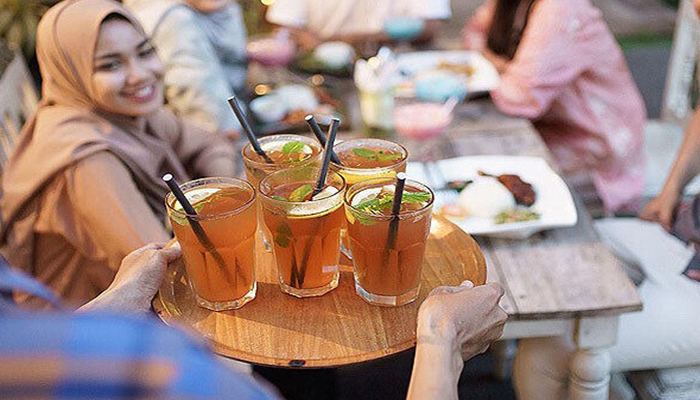 چه زمانی باید نوشیدنی های رمضان را مصرف کرد؟