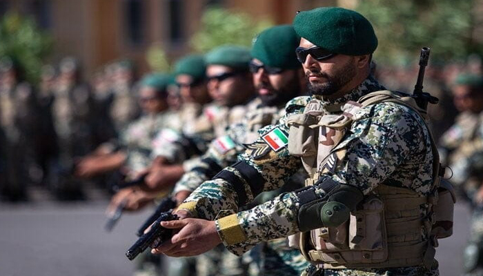 چرا ۲۹ فروردین به عنوان روز ارتش نامگذاری شد؟