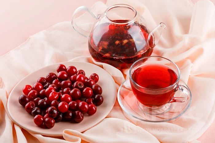 طرز تهیه چای آلبالو؛ آموزش کامل چای آلبالوی خوشرنگ و خوش‌طعم