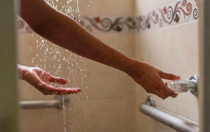 راهنمای کامل غسل استحاضه؛ تفاوت آن با حیض و احکام انواع آن