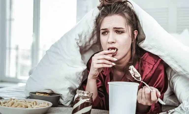 جدول علتهای شایع گرسنگی زیاد در زنان