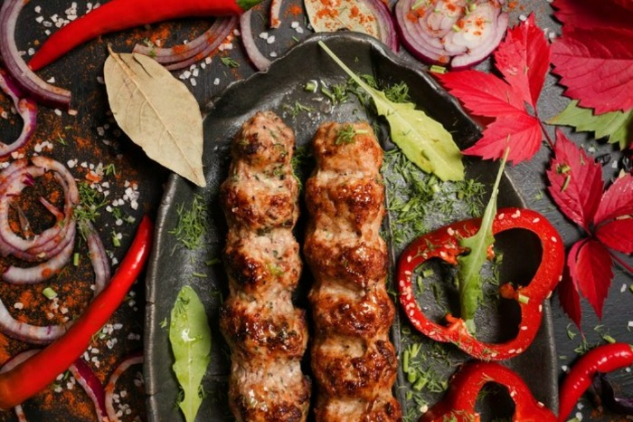 چرا کباب کوبیده دل مرغ از سیخ میریزد؟